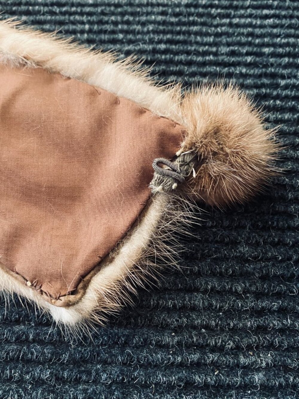 3-Pcs Vintage Autumn Haze Brand Emba Natural Brown Mink Fur Coat & Stole & Boa - Picture 17 of 17